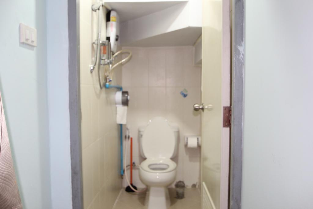 Angel Service Apartment Patong Beach Hostel 2* суреті