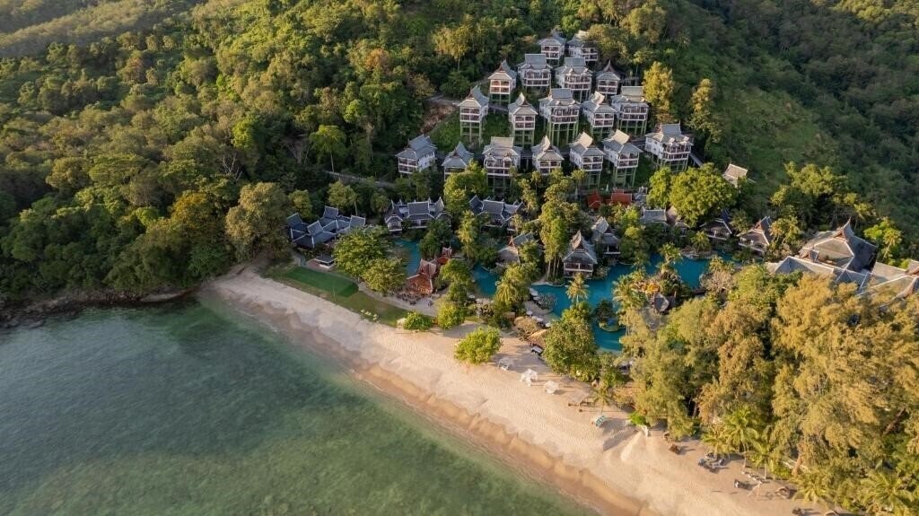Thavorn Beach Village & SPA 4* қонақ үйі