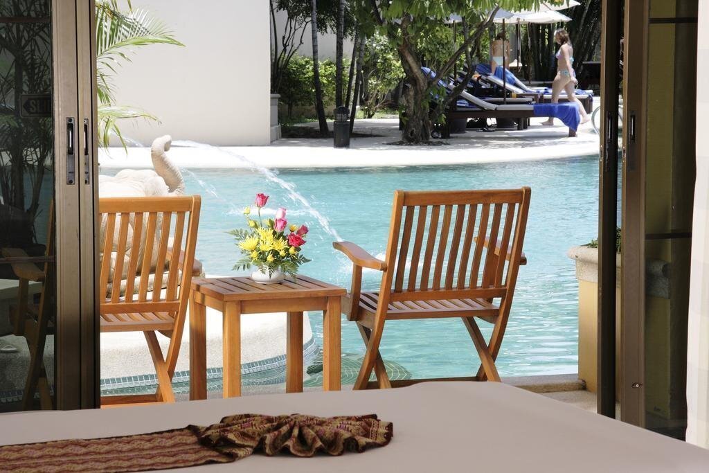 Изображение Thara Patong 4*