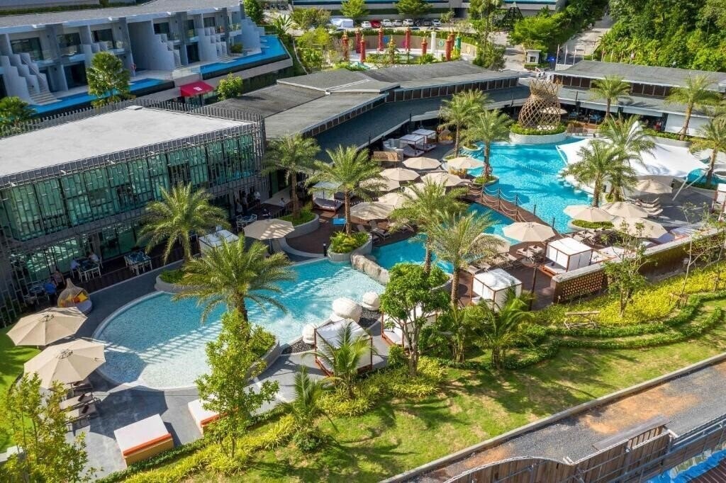 Patong Bay Hill Reosrt & Spa 4* суреті