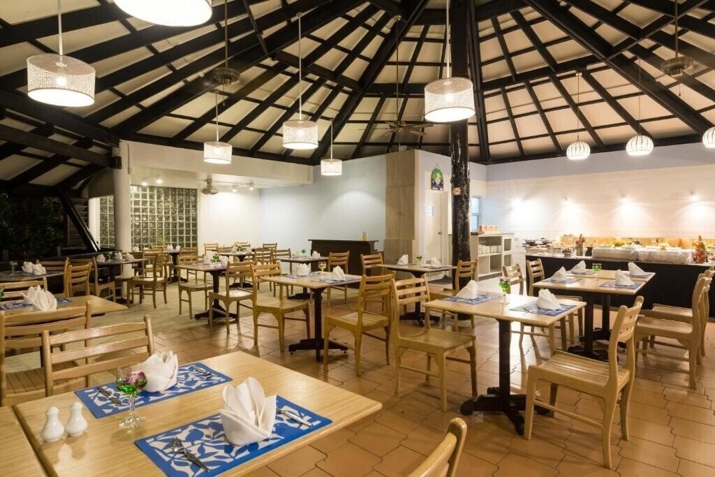 Patong Lodge 3* суреті