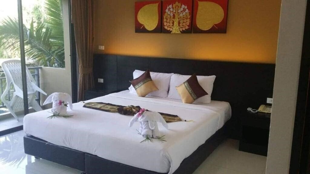 Фотография Nai Yang Beach Hotel 3*