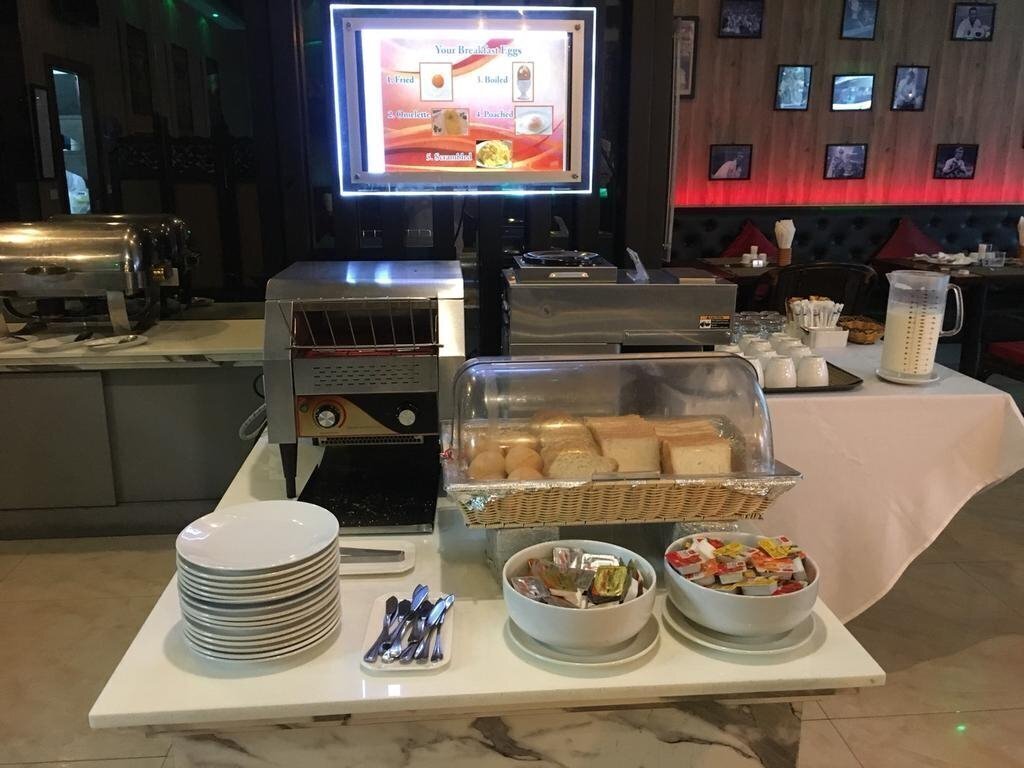 Patong Hemingway'S Hotel 3* суреті