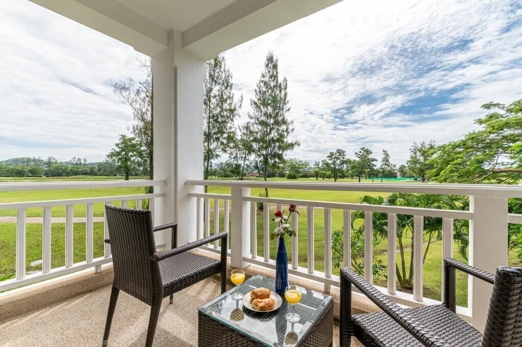 The Allamanda 4* суреті