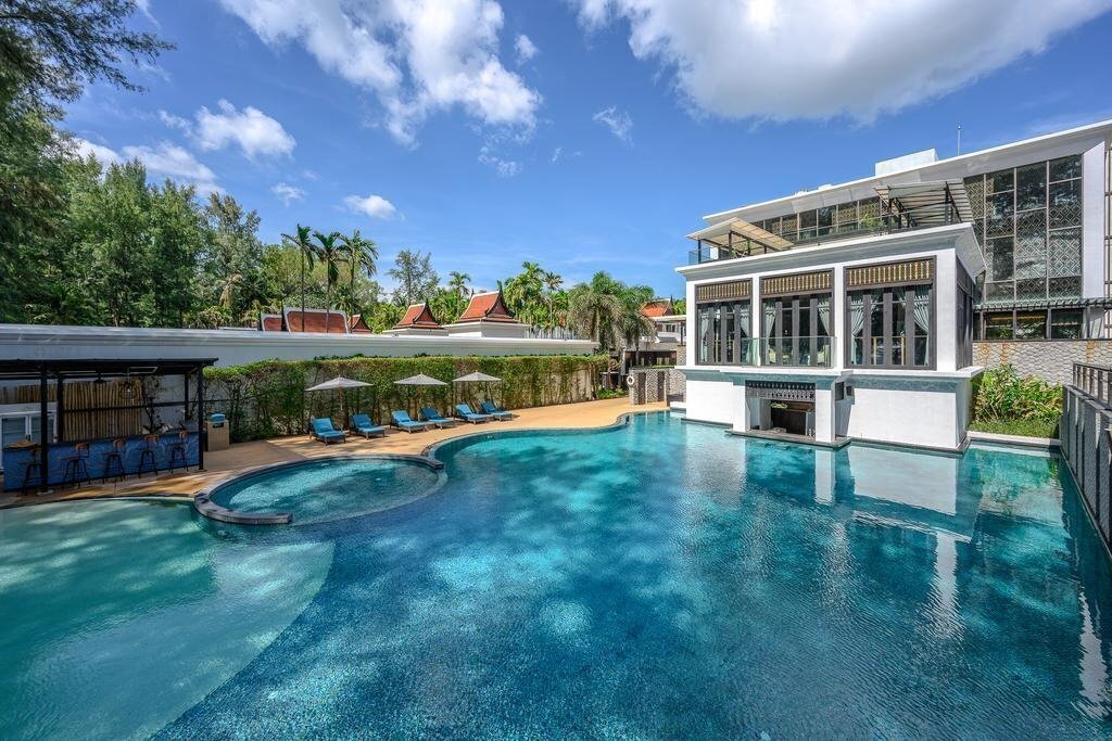 Отель Maikhao Dream Villa Resort 5*