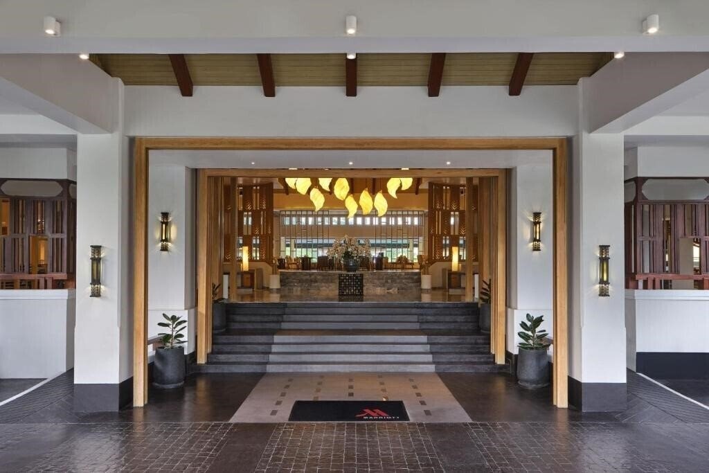 Merlin Beach Resort 4* суреті