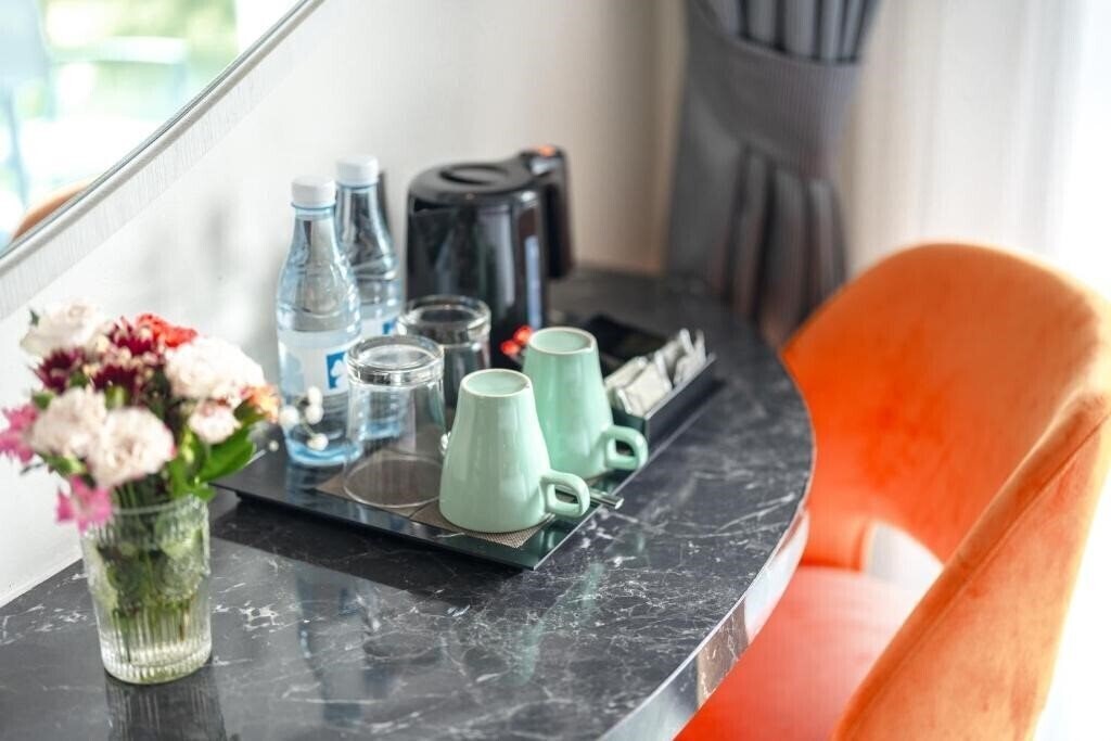 Фото Hotel Clover Patong Phuket 4*