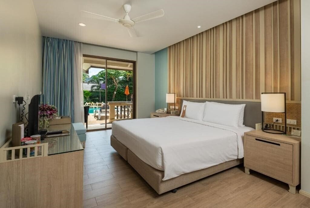 Фото Centara Kata Resort Phuket 4*