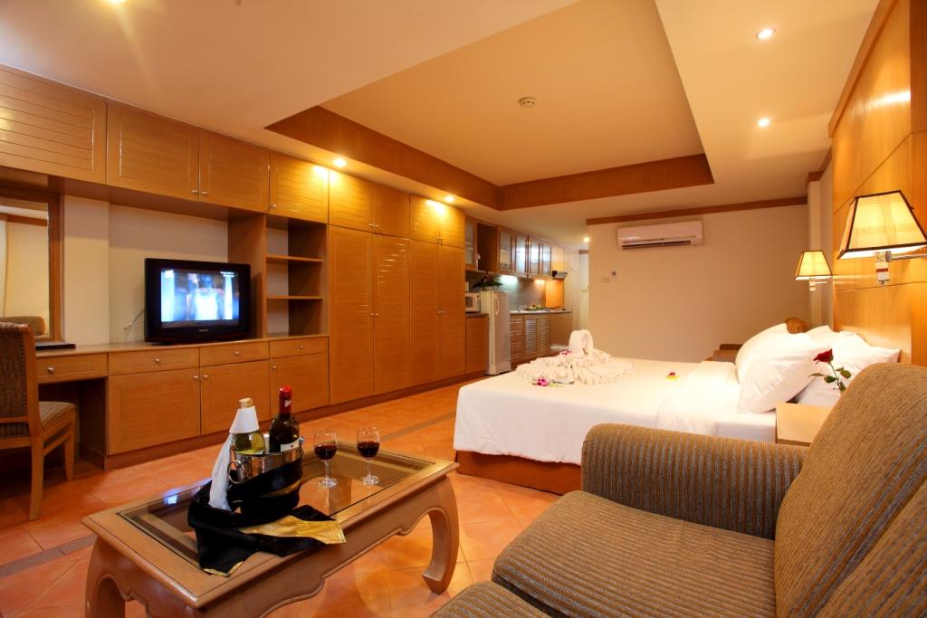 Фото Horizon Patong Beach Resort & Spa 4*