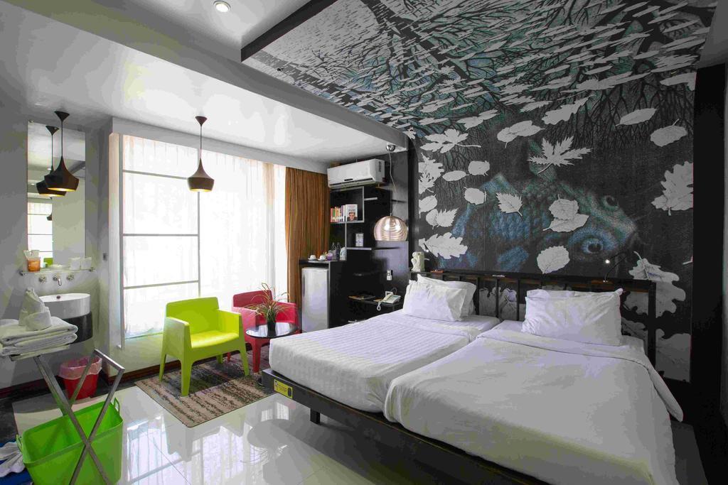 Отель The Color Kata 2*