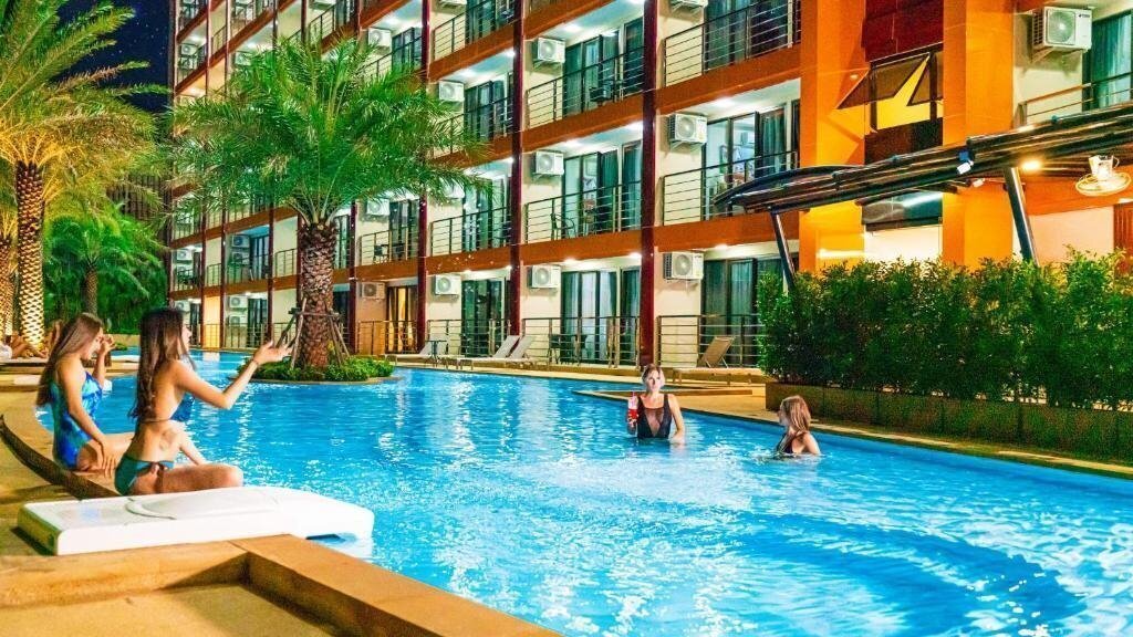 Mai Khao Beach Condotel 4* қонақ үйі