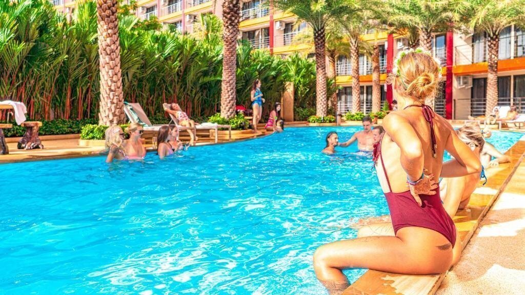 Mai Khao Beach Condotel 4* суреті