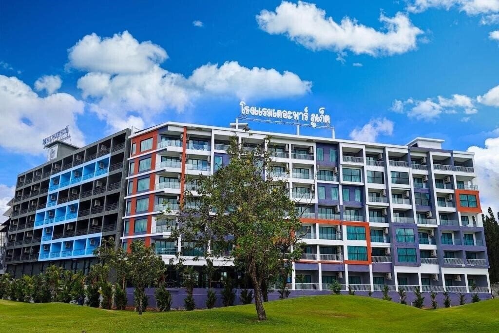 The Par Phuket 4* фотосуреті