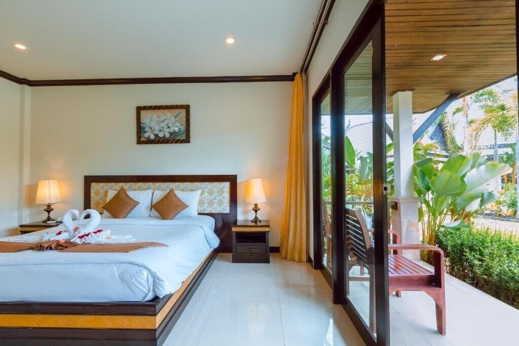 Фото Airport Resort 3*