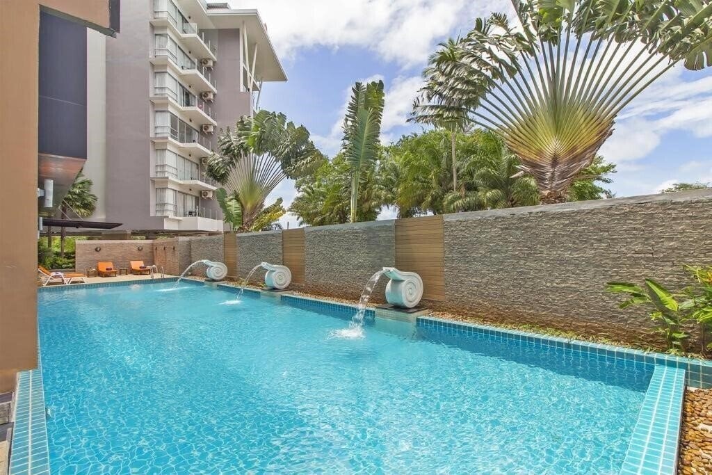 Chic Condotel Karon 4* қонақ үйі