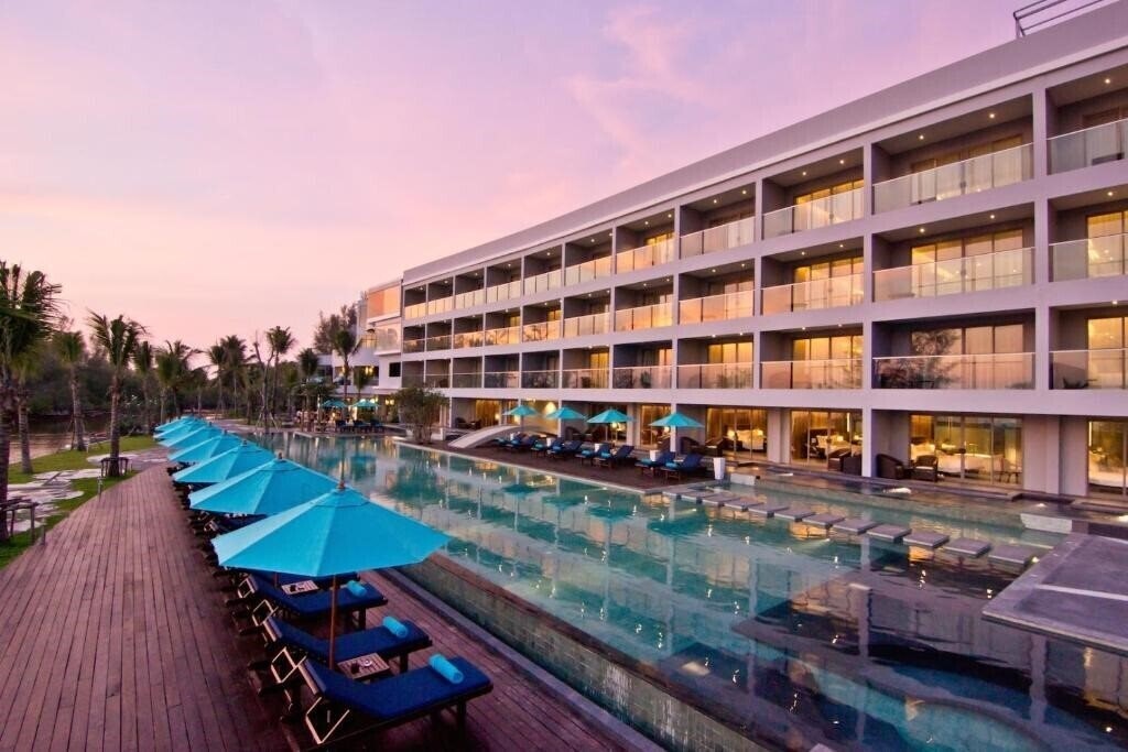 Away Phuket Le Coral 5* суреті