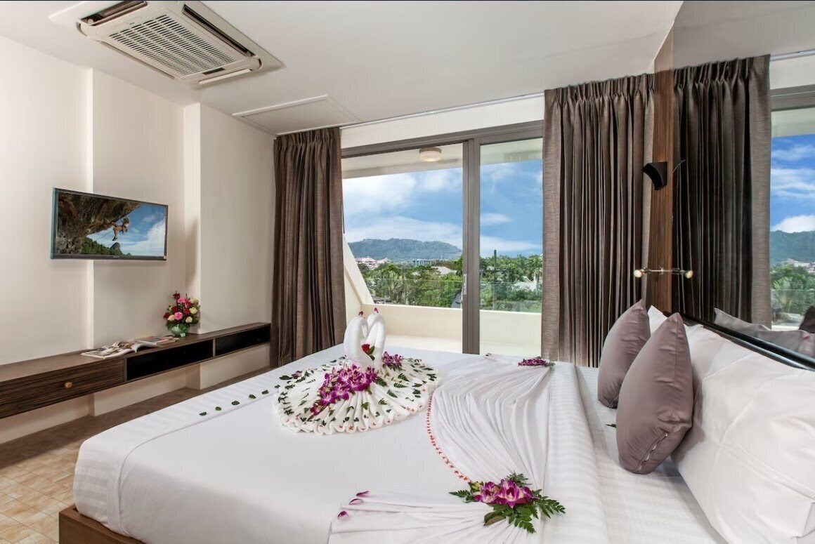 Отель The Green Golf Residence 4*