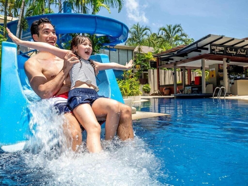 Фото Holiday Inn Resort Phuket Surin Beach 4*