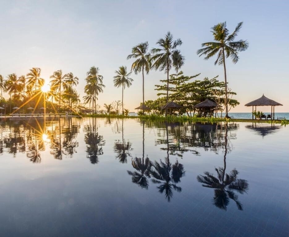 Отель Kantary Beach Villas And Suites 4*