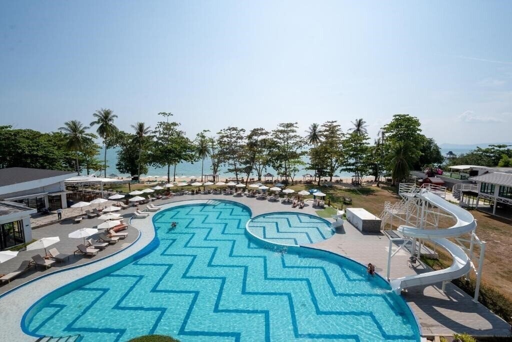 Royal Yao Yai Island 4* фотосуреті