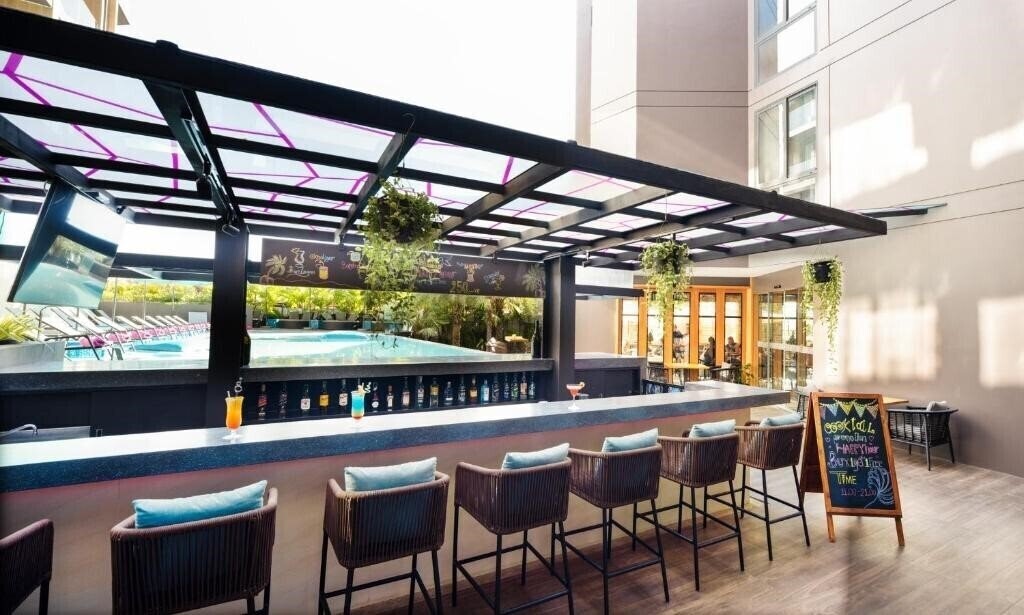 Фото Glow Mira Karon Beach 4*