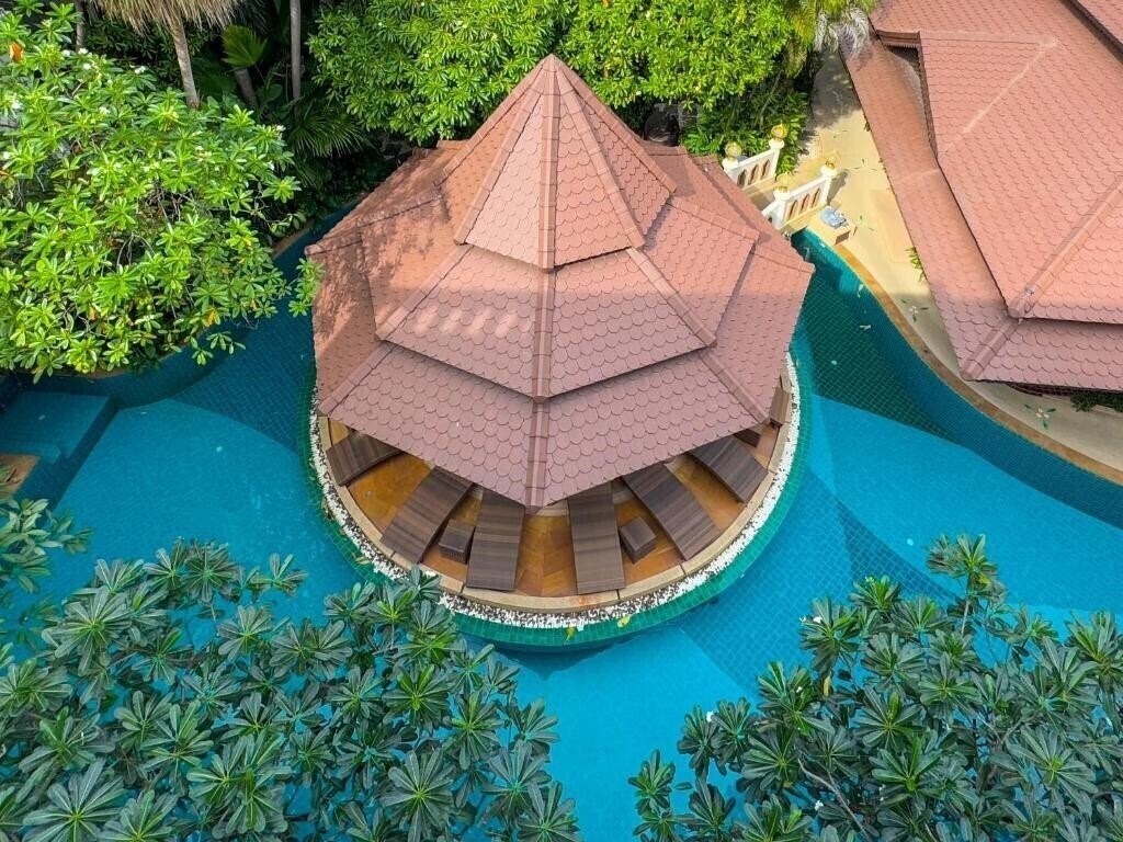 Изображение Quality Resort And Spa Patong Beach Phuket 4*
