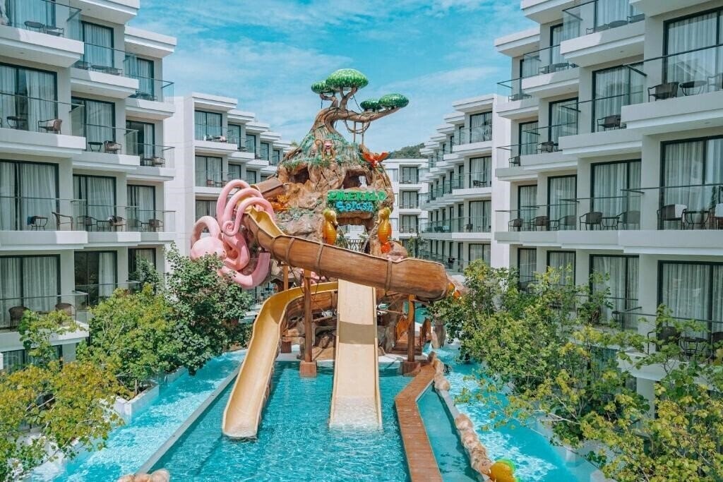 Изображение Phuket Emerald Beach Resort 5*