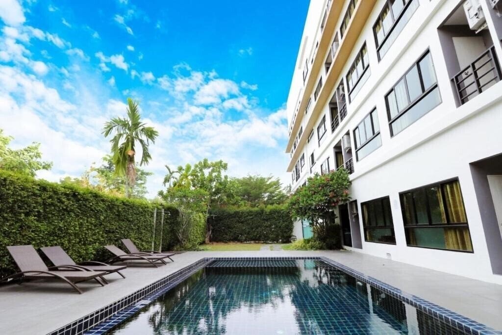 Отель S4 Naiyang Beach Phuket 4*