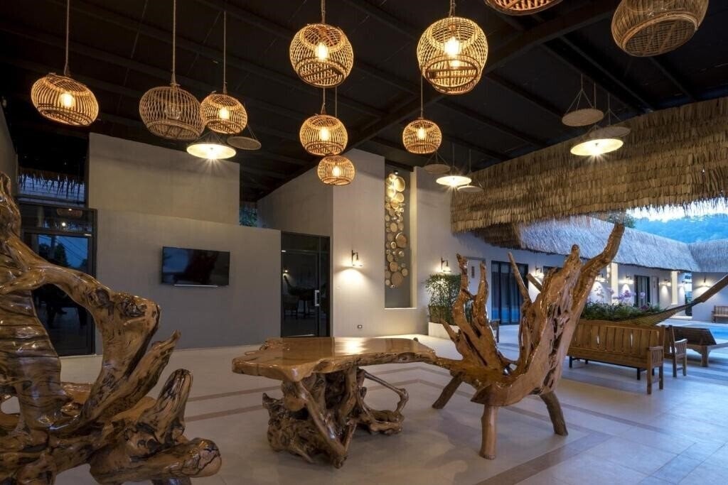 Ozone Villa Phuket 5* фотосуреті