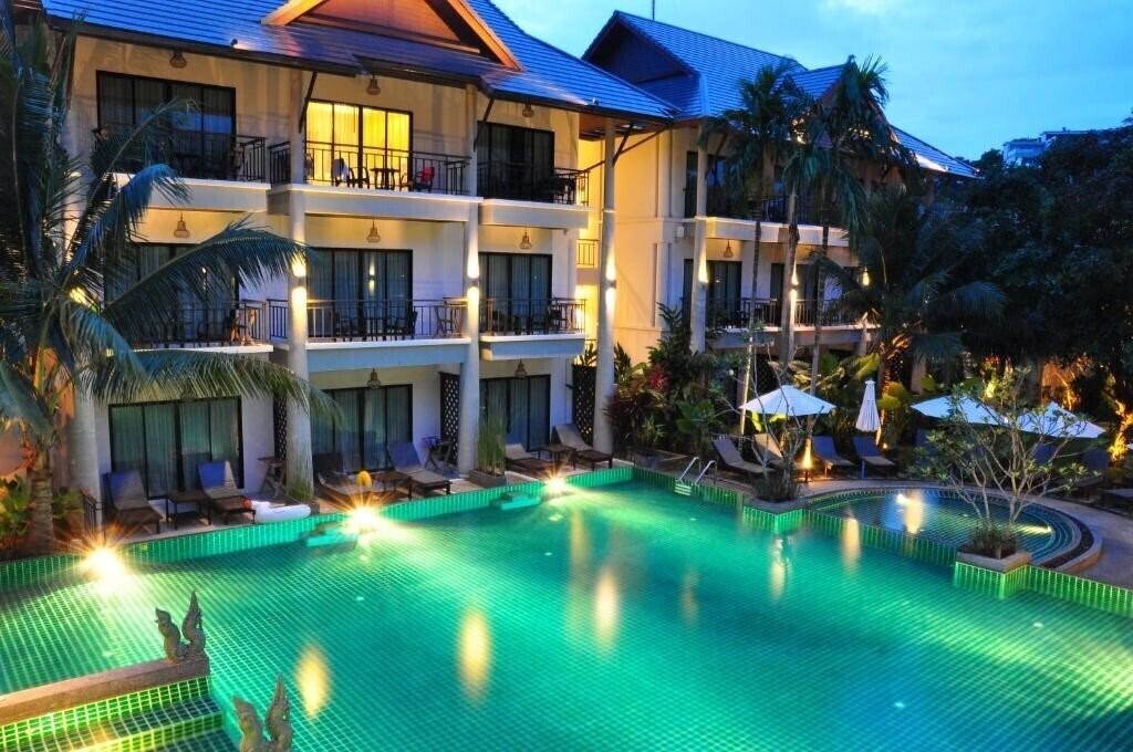 Navatara Phuket Resort 4* фотосуреті