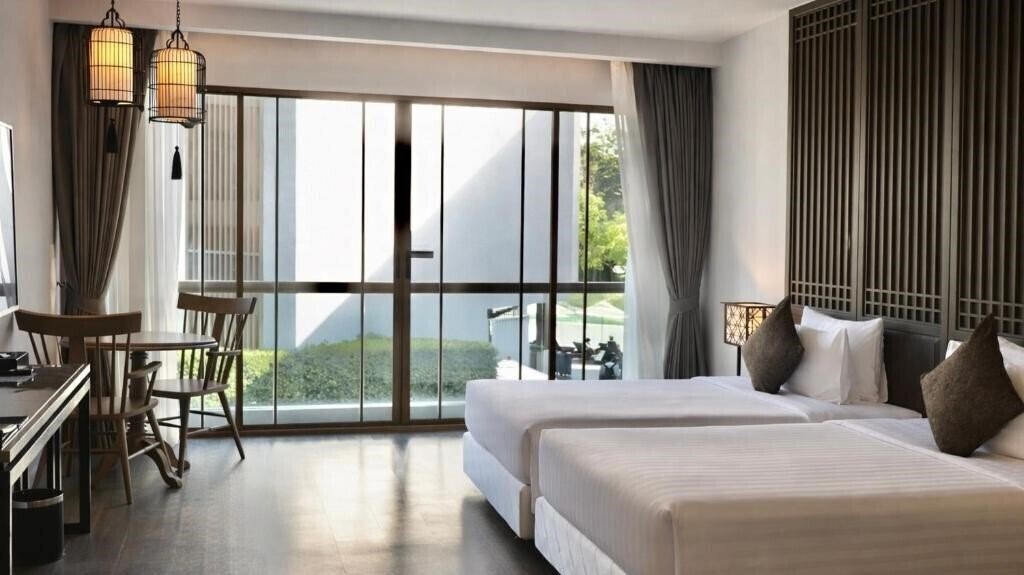 Картинка Bella Nara Phuket Naiyang Beach 5*