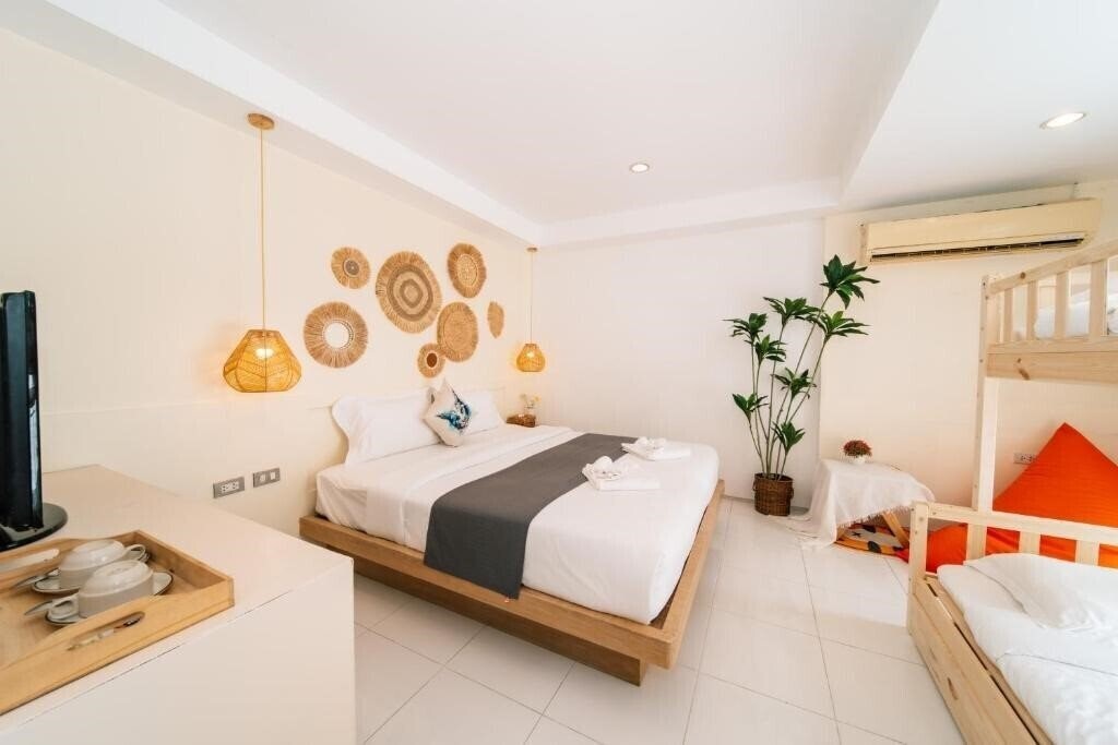 Отель Kamala View 3*