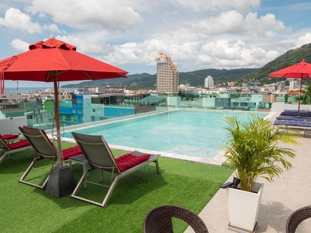 Neon Patong Hotel 4* суреті