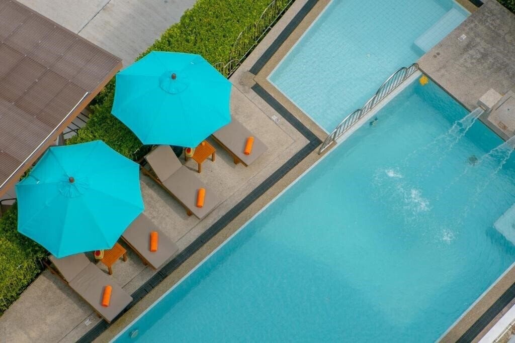 Отель Recenta Suite Phuket Suanluang 4*