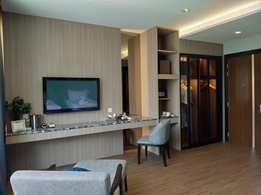 Фото The Regent Hotel Kamala Beach 3*