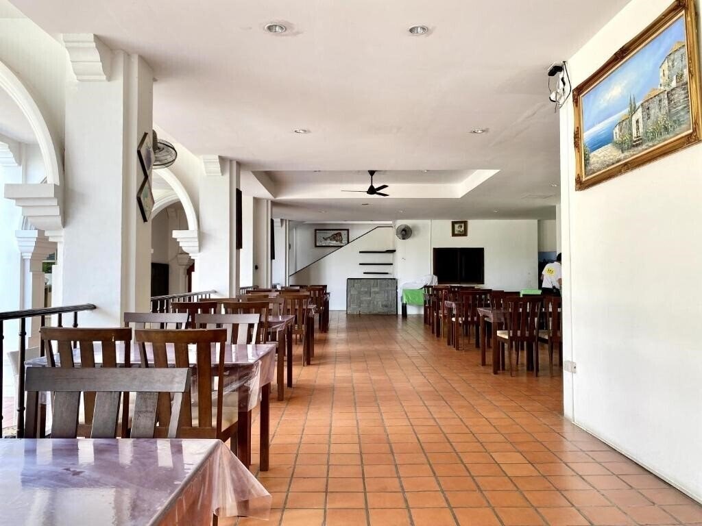 Фотография H.R.K. Resort 3*