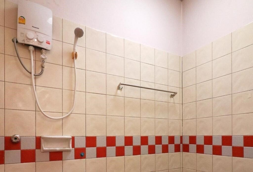 Фотография Baan Nat By Oyo Rooms 2*