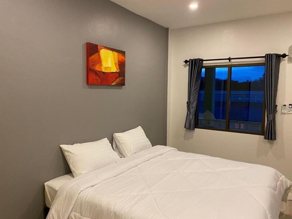 Фото N&N House Laem Hin 3*