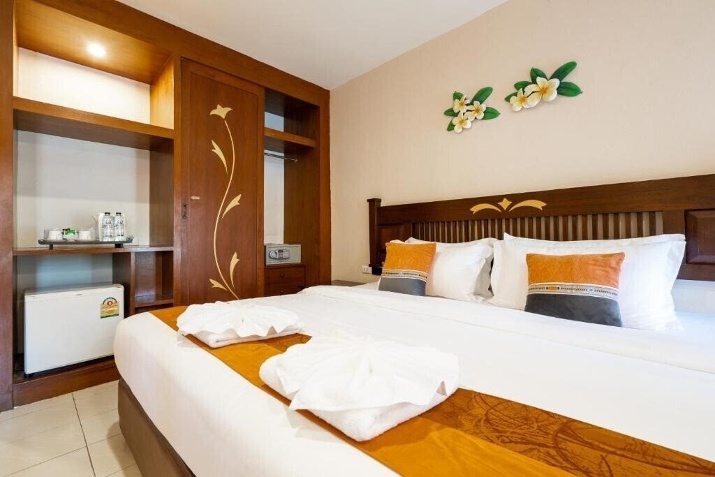 Изображение Phuket Leelavadee Hua Ting Resort 3*