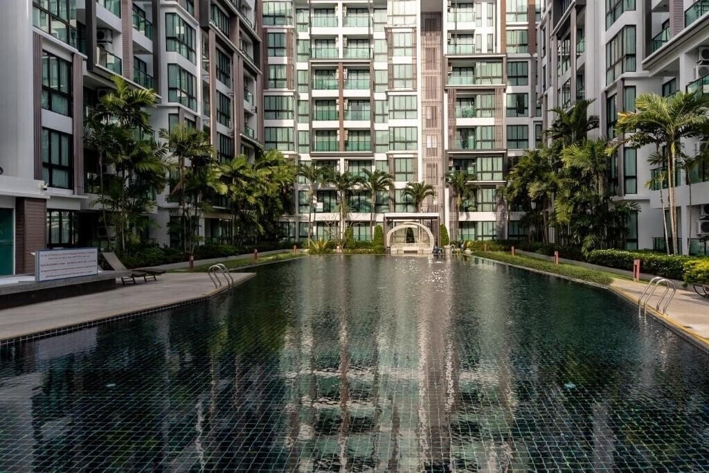 Отель Wyndham Phuket Airport 5*