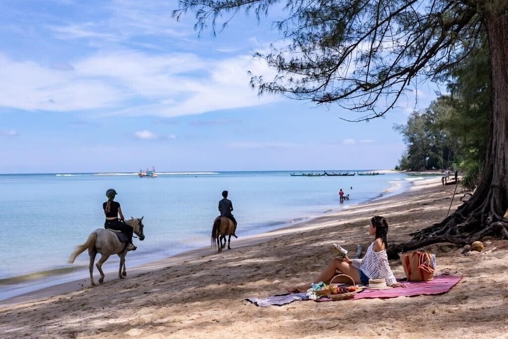 Фото Wyndham Phuket Airport 5*