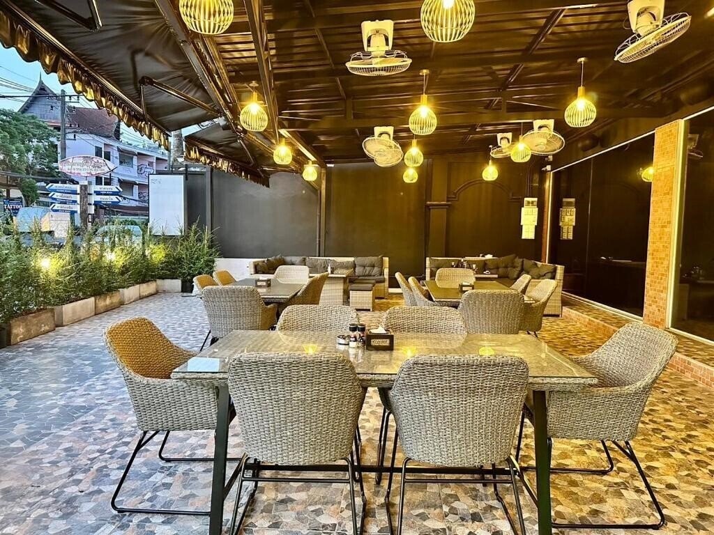 Фото Lime Hotel Patong 3*