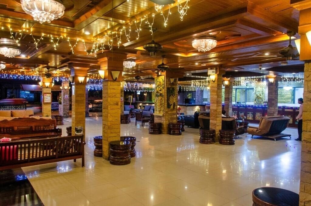 Diva Patong Phuket 4* суреті