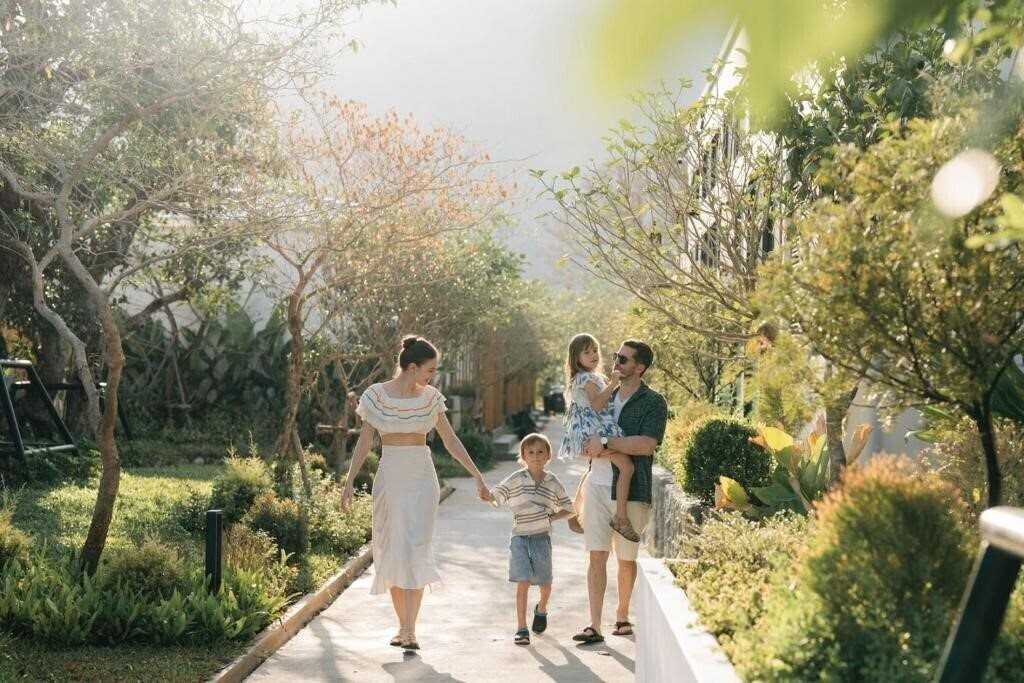 Фото Sugar Marina Resort Lagoon Villas Naiyangbeach 4*
