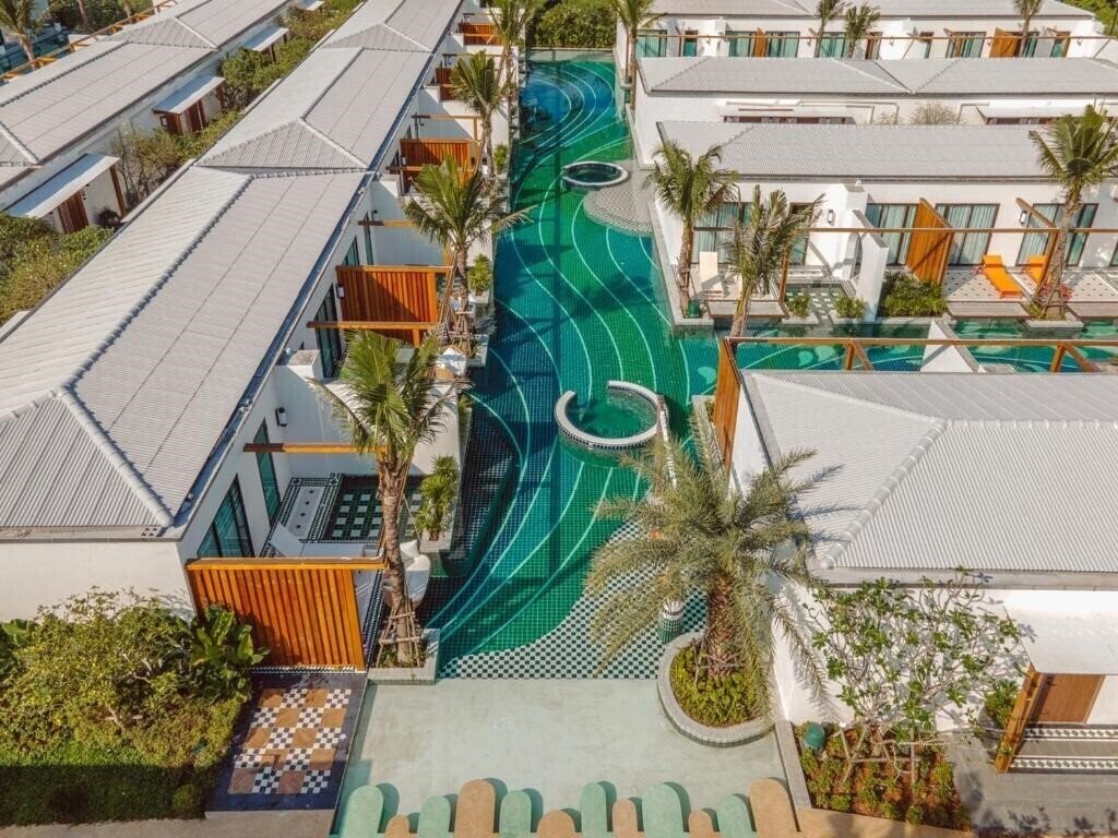 Фотография Sugar Marina Resort Lagoon Villas Naiyangbeach 4*