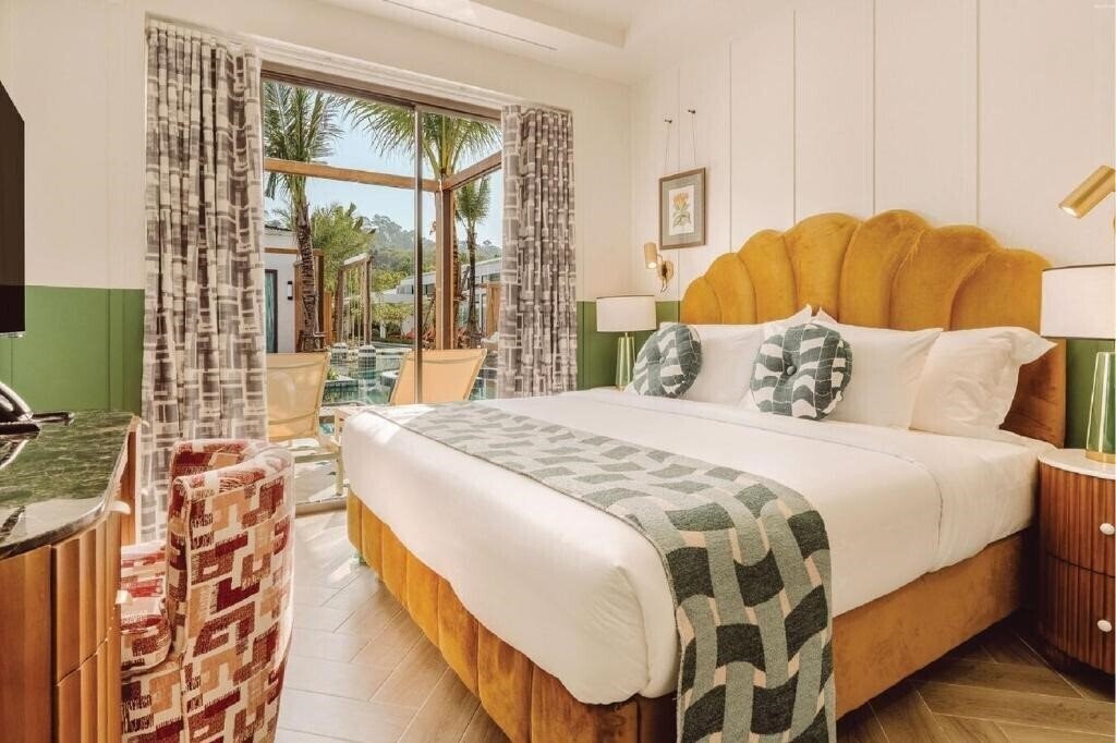 Изображение Sugar Marina Resort Lagoon Villas Naiyangbeach 4*