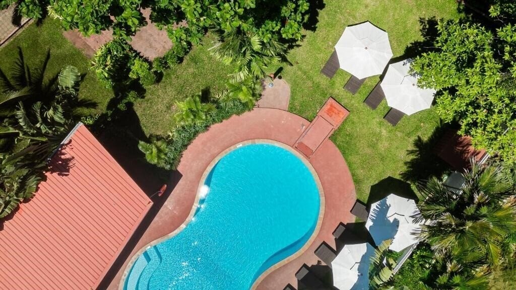 Touch Sea Boutique Hotel & Bistro 3* суреті