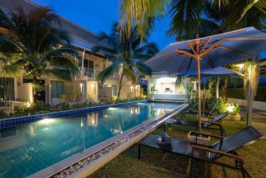 Фото Impress Resort 3*