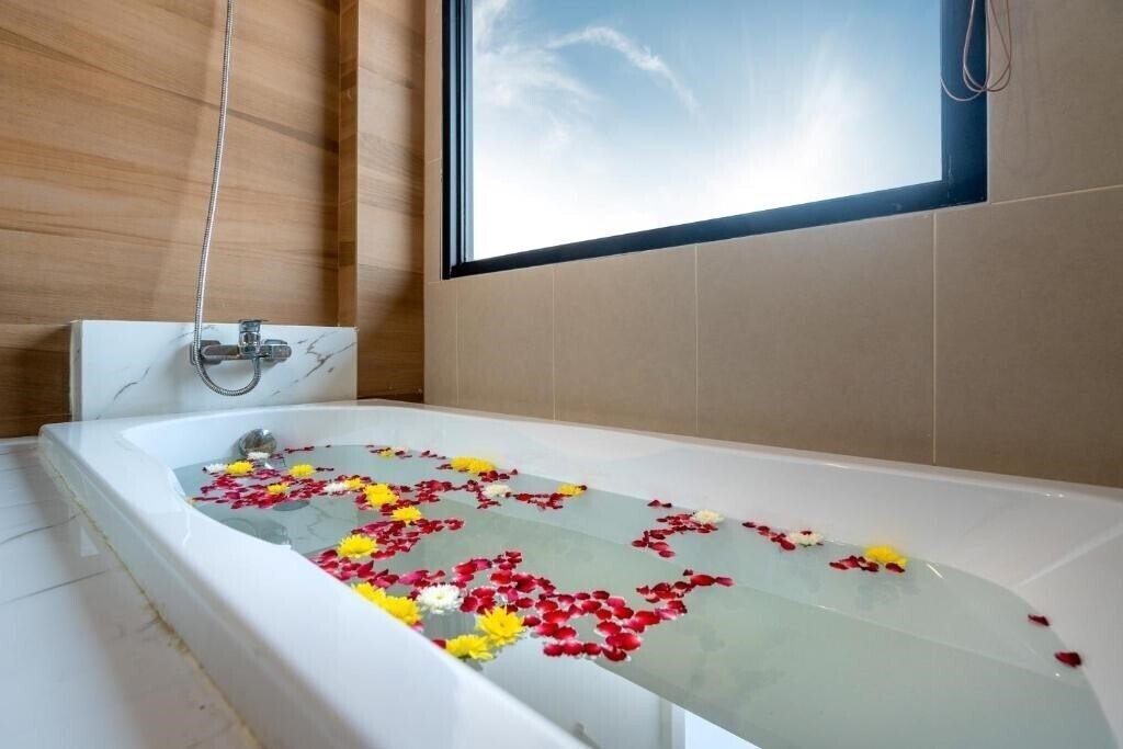 Фото The Thames Pool Access Resort 4*