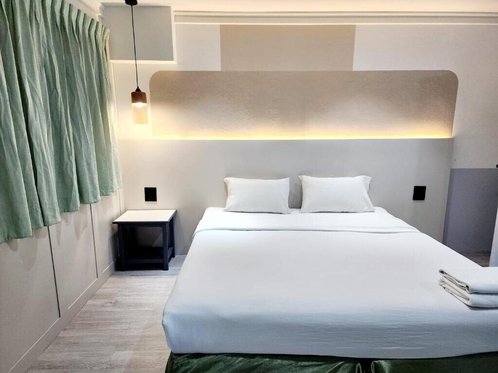 Seatel Phuket Patong Beach 3* қонақ үйі